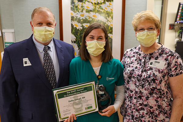 Della Uekert Daisy Award, Group Photo