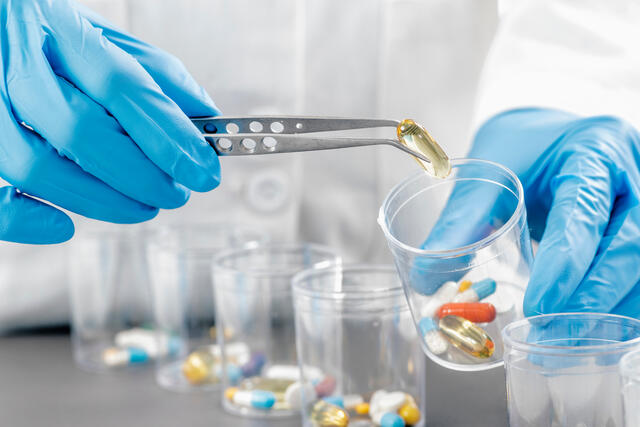 Specialty Pharmacy - Safety Screenings | 900x600px